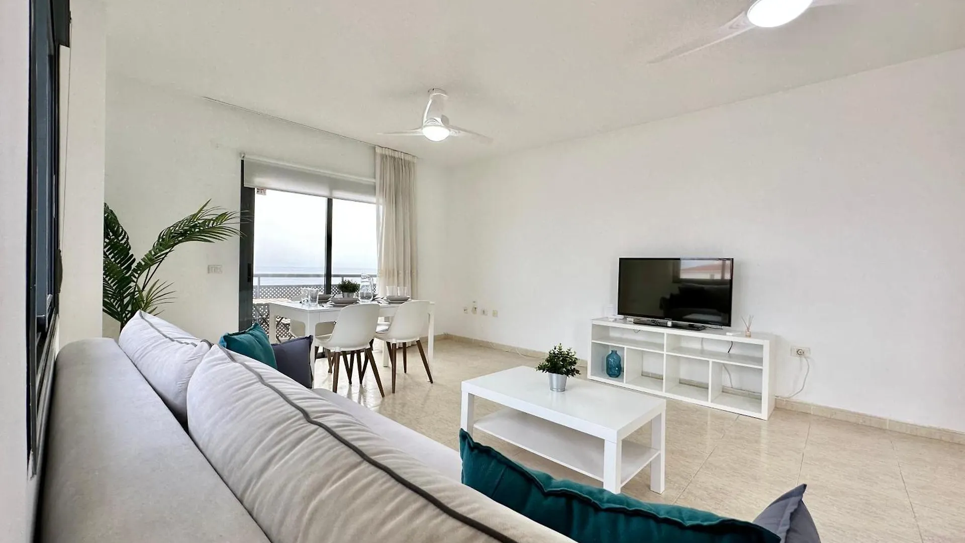 Carpio II Apartment Candelaria